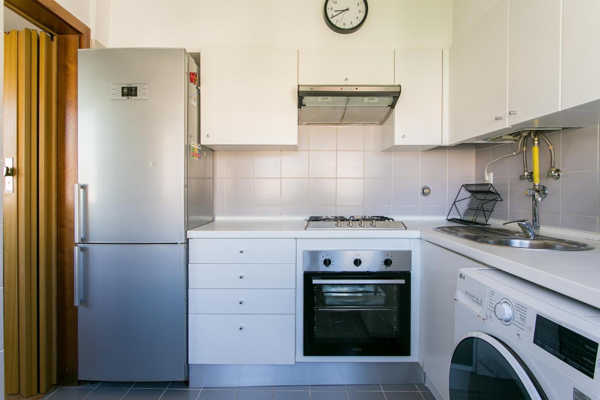Apartamento Central E Confortavel Junto Ao Bairro Da Graca Lisbon Exterior photo